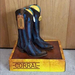 Corral handcrafted cowgirl boots never used!